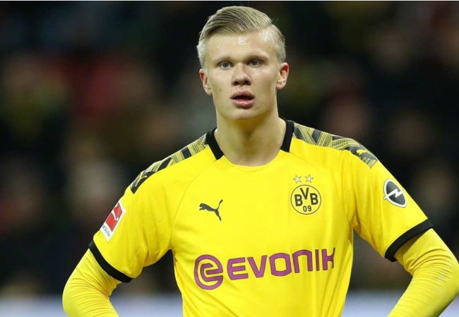 记者：阿隆索最近两天小范围会面球员，试图拉近彼此的距离（记者：阿隆索近两日小范围与球员交流，力求拉近关系）