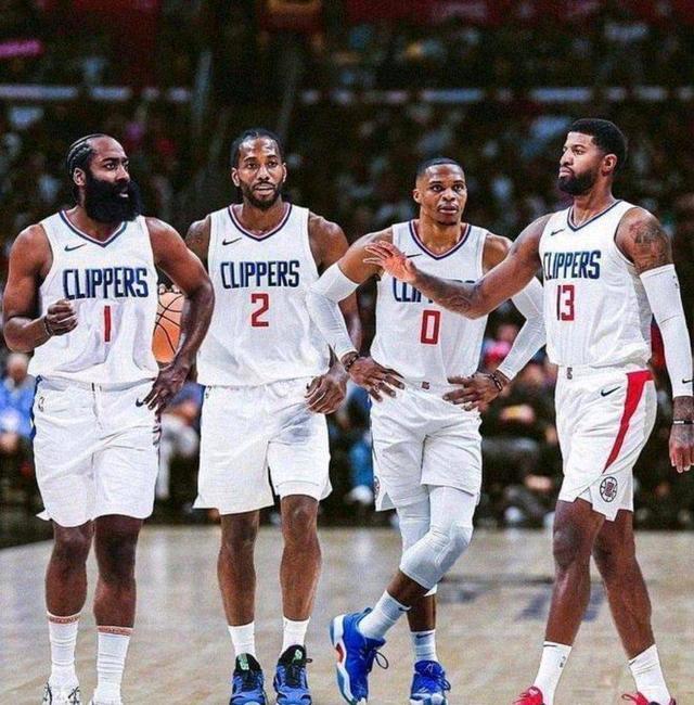 足球球员伤病更新，影响赛季表现（足球球员伤情速递，牵动赛季发挥）