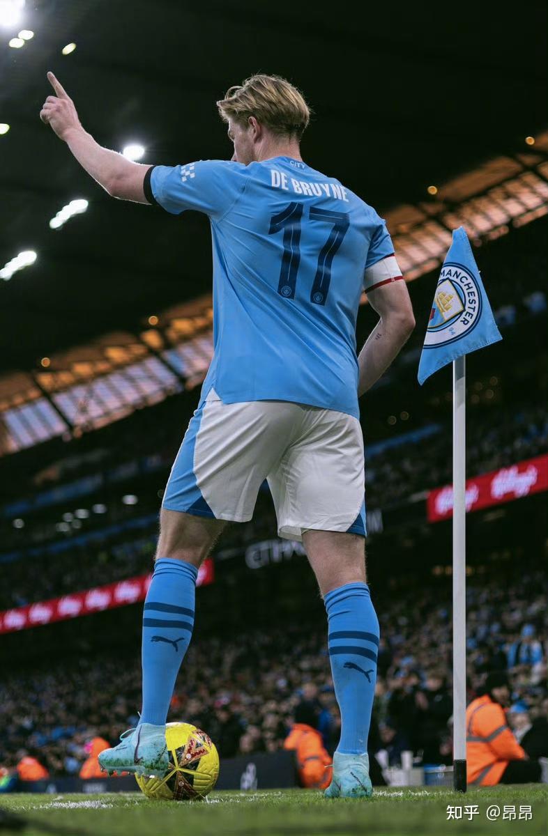 国足新帅战术引发讨论（国足新帅战术成热议话题）