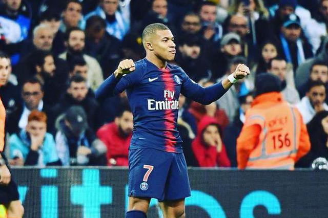 德天空：基米希周一上午接受了负荷测试，但还不确定能否出战（德天空：基米希周一上午接受负荷测试，能否出场尚未可知）