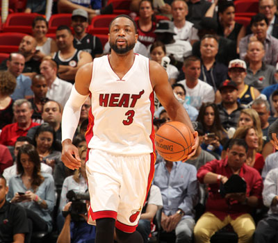 友谊赛战报：斯坦韦戴帽，张琳艳造险，英格兰女足8-0中国女足（热身赛快讯：英格兰女足8-0中国女足，斯坦韦上演帽子戏法，张琳艳屡造险情）