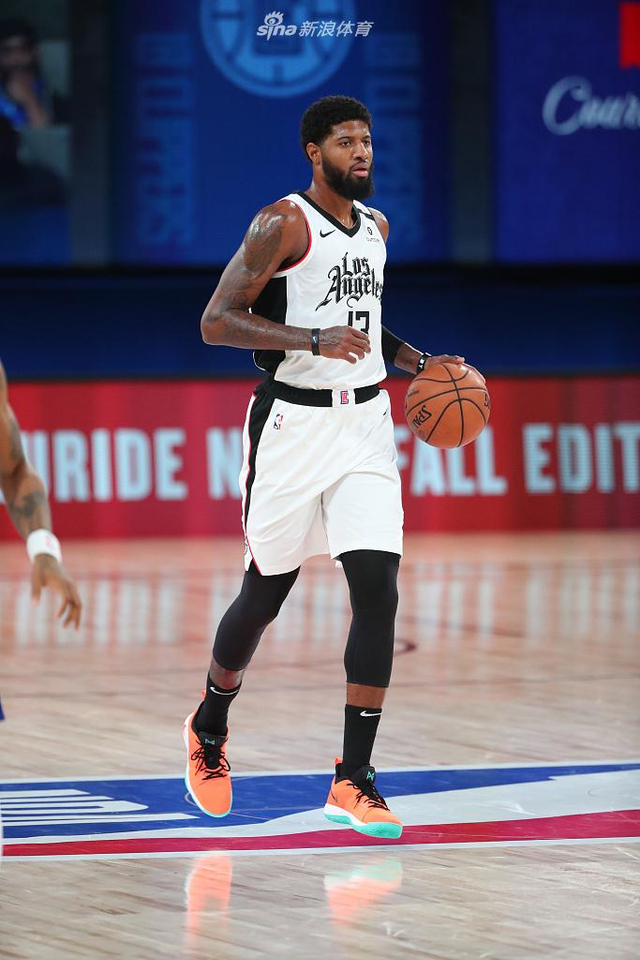 是郑怡静和 是郑怡静和